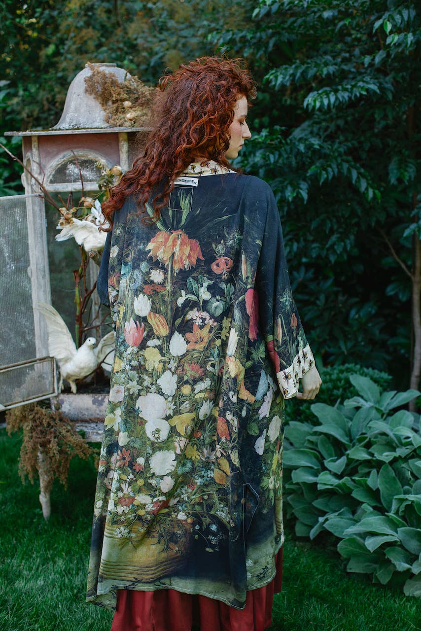I Dream In Flowers Bamboo Duster Kimono Robe with Bees