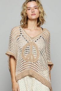 Oversize N-Neck Short Sleeve Peace Sign Sweater UST212