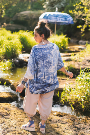 Let The Light In Luxe Tee Tunic Shirt w/ Blue Delft Toile