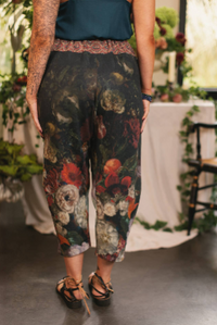 Flight of Fancy Linen Floral Print Cropped Artist Pants