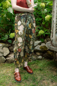 I Dream in Flowers Boho Linen Bee Print Cropped Artist Pants